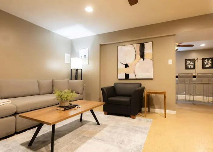 The Family Haven - 3bd 3ba In East
